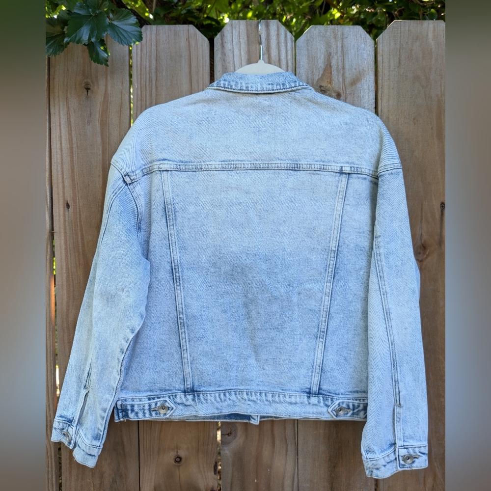 Bayeas Light Wash Blue Denim Jean Jacket - Picture 6 of 15